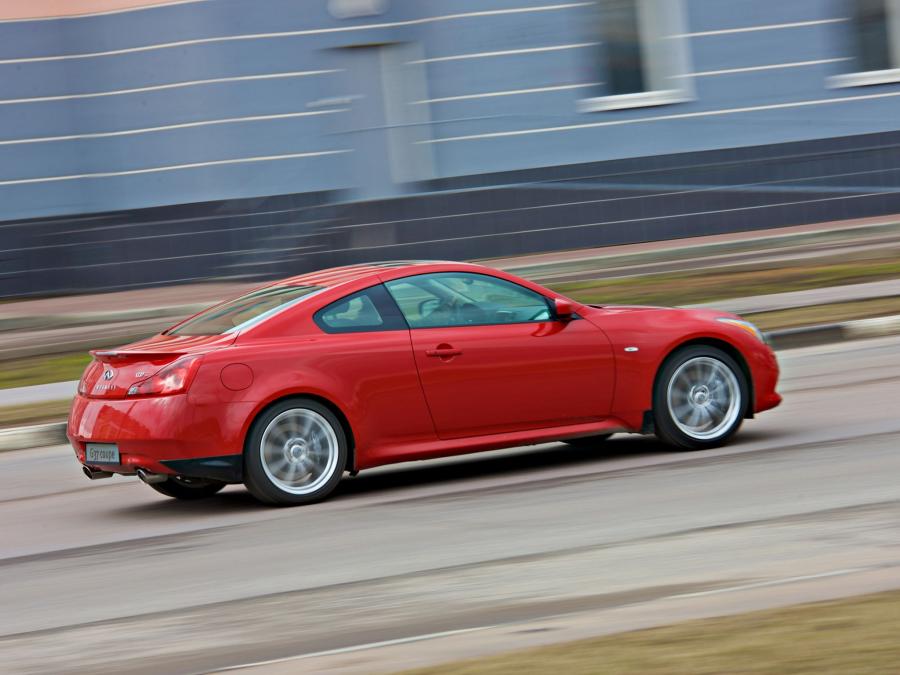  Infiniti G37 S Coupe 2008 года  (фото 4 из 13)